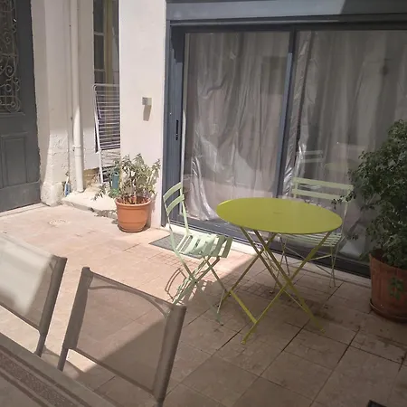 Cote Cour: Charming 3-Star Residence in Beziers Exterior photo