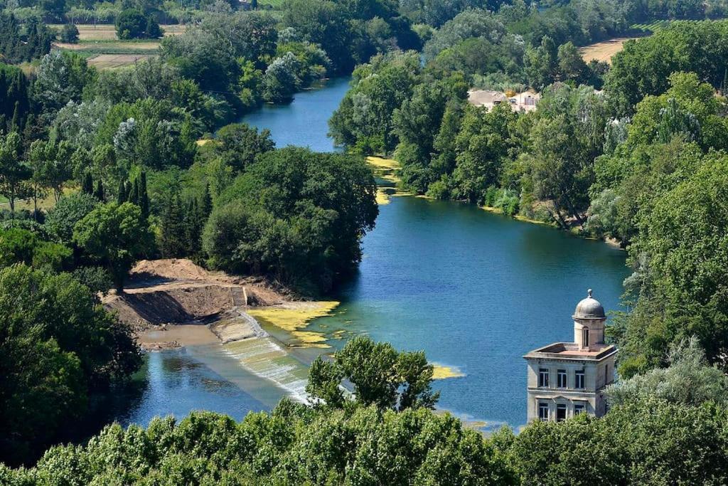 Cote Cour: Charming 3-star In Apartment