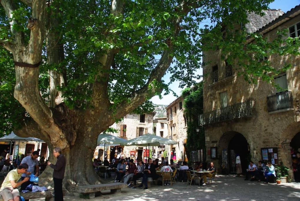 Cote Cour: Charming 3-star In *