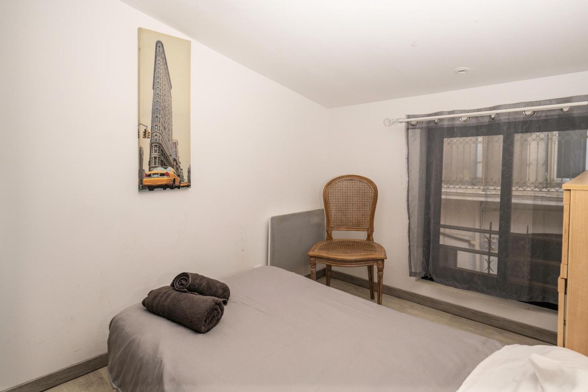 Cote Cour: Charming 3-star In Apartment *